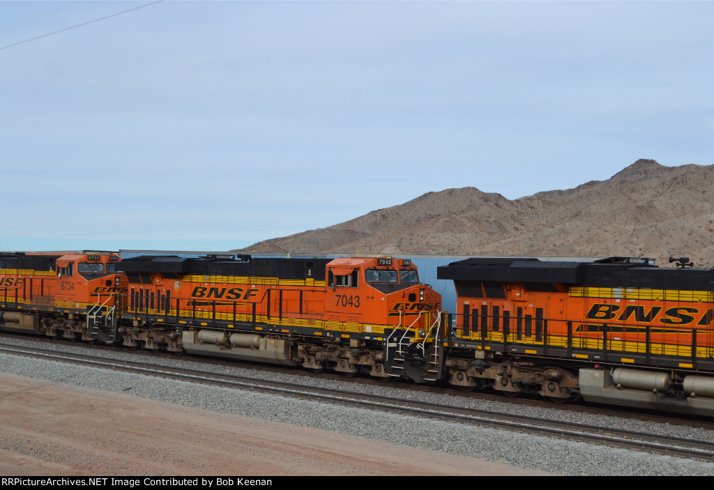 BNSF 7043